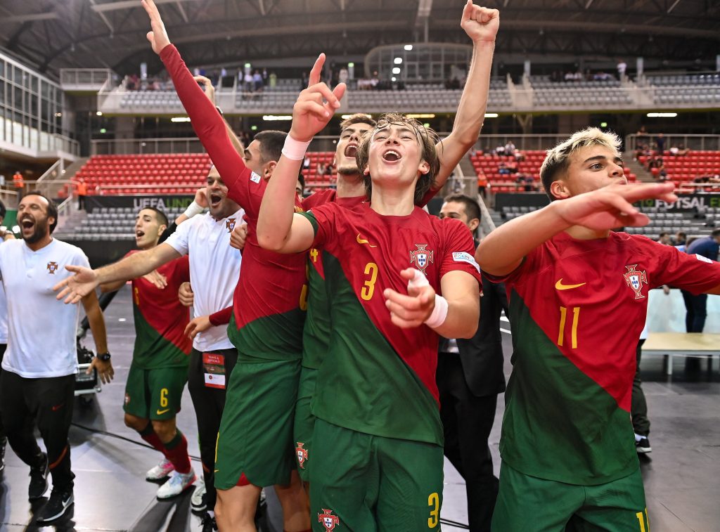 Futsal: Portugal perde a final do Euro sub-19 frente à Espanha